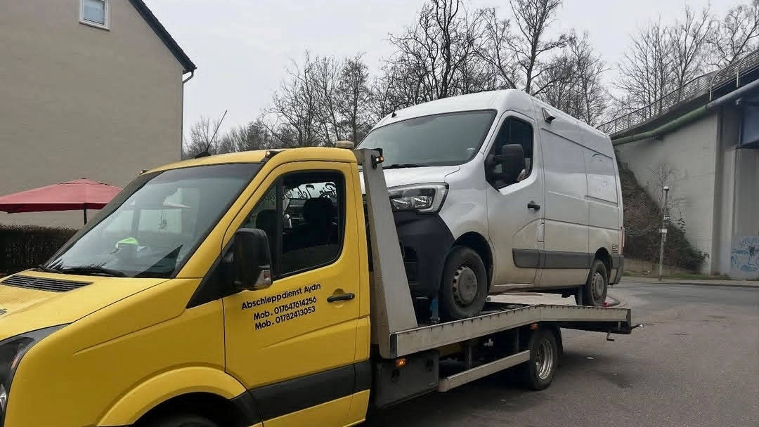 Fahrzeugtransport von Abschleppdienst Aydin